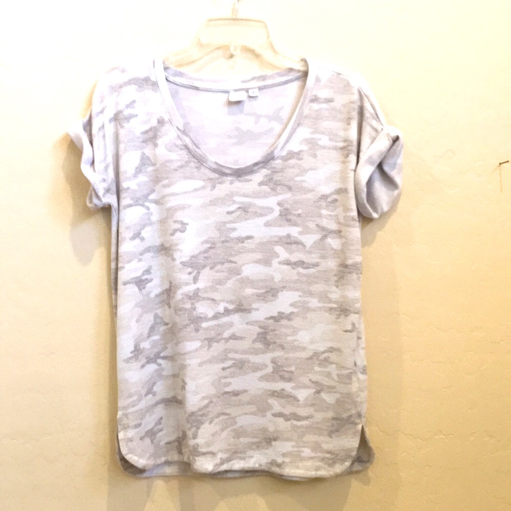Light camouflage shirt from gap